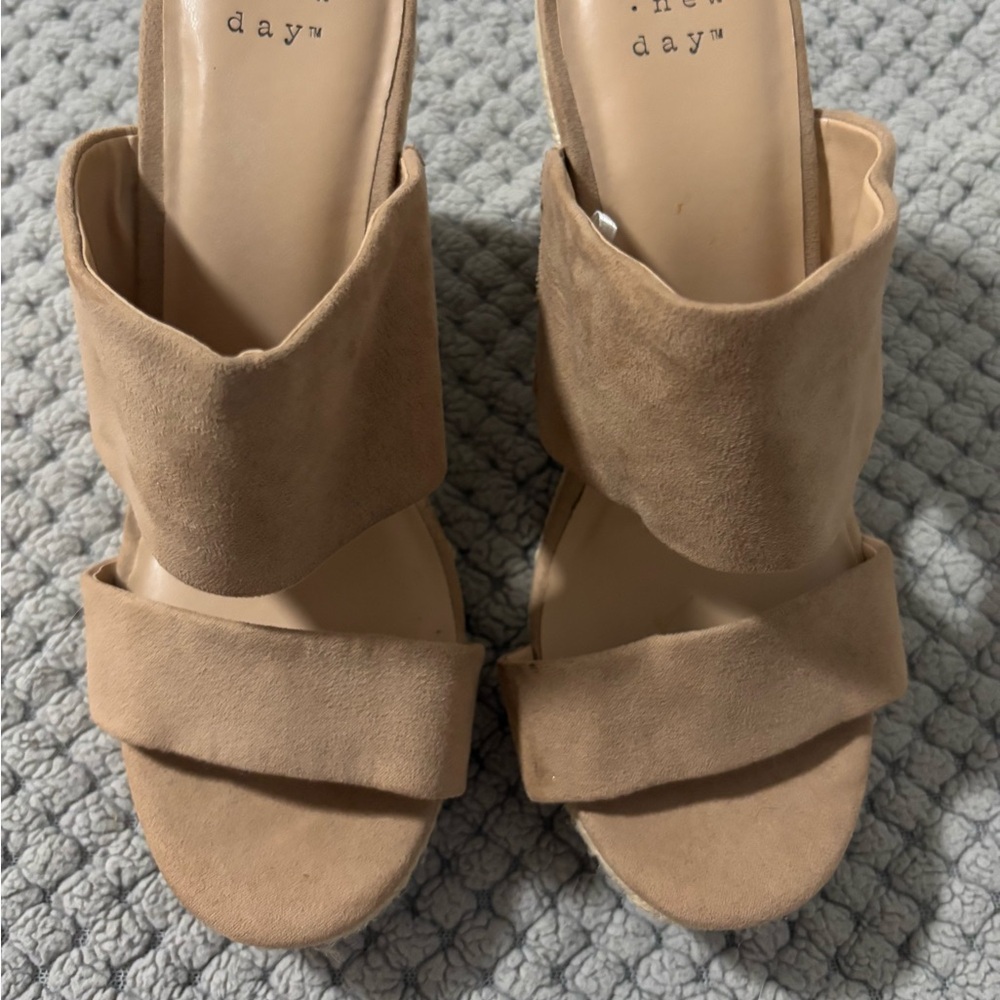 A New Day Women's Tan Sandals
